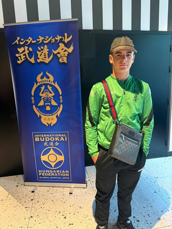 Giovanni Padlina bij de IBK World Cup in Hongarije